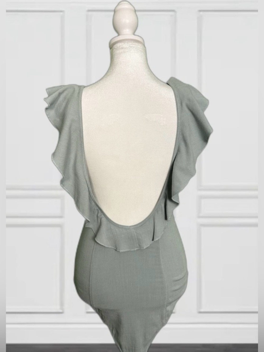 Free People Uh Huh Ruffle Scoop Back Bodysuit Sage Green Sz Small - Picture 3 of 3